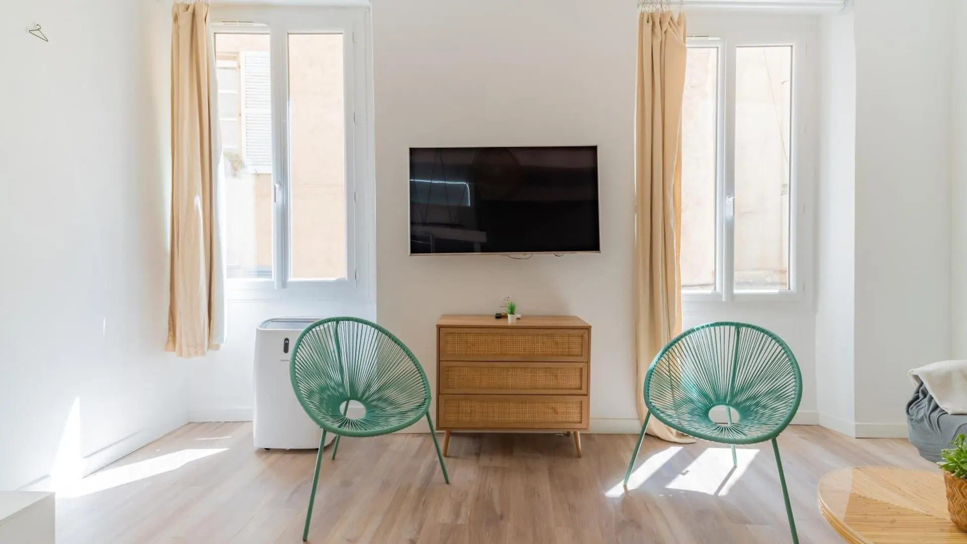 Apartment Ferienwohnung Quartier Historique, Le Charme Du Panier Marseilles